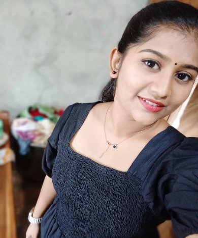 high profile Call Girls in Lemon Tree Hotel