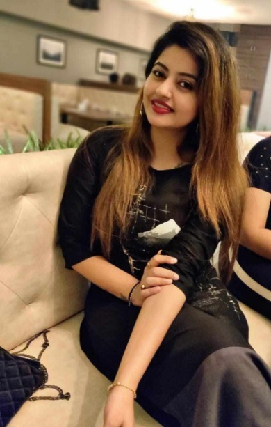 Call Girls in Lemon Tree Hotel