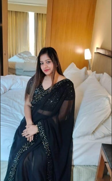 Call Girls in Lemon Tree Hotel