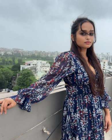 high profile Call Girls in Lemon Tree Hotel